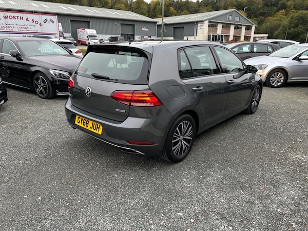 Used Volkswagen Golf 2018 for sale - 76235848: Photo 6