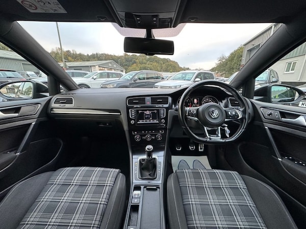 Used Volkswagen Golf 2015 for sale - 76266967: Photo 8