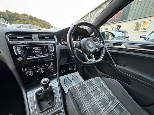 Used Volkswagen Golf 2015 for sale - 76266967: Photo 9