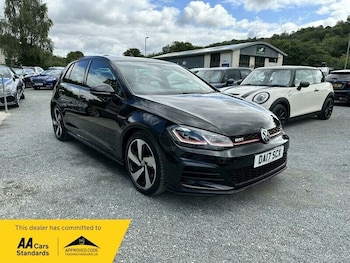 Volkswagen - Golf