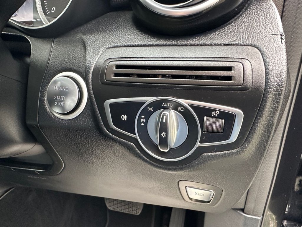 Used Mercedes-Benz GLC 2018 for sale - 76406617: Photo 34