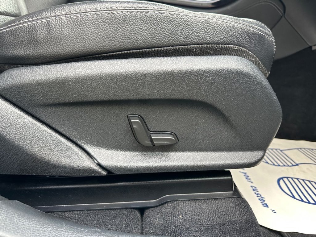 Used Mercedes-Benz GLC 2018 for sale - 76406617: Photo 36