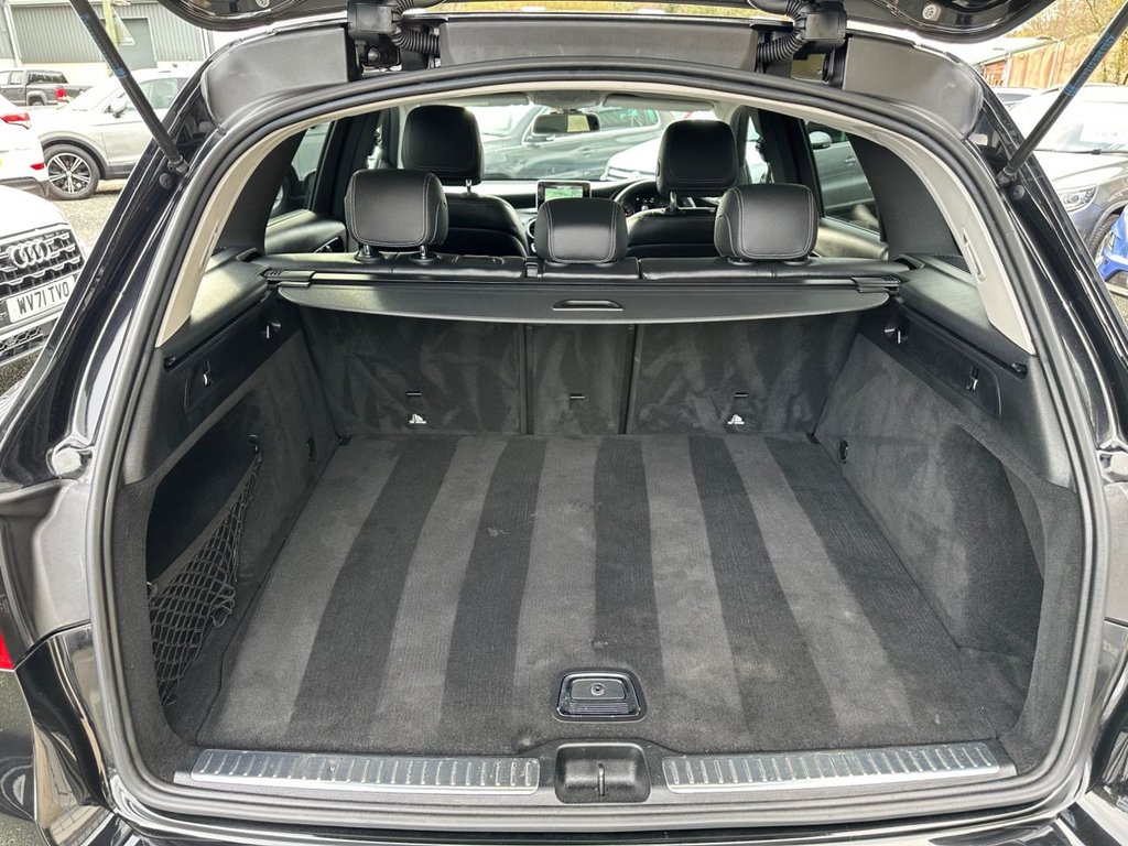 Used Mercedes-Benz GLC 2018 for sale - 76406617: Photo 38