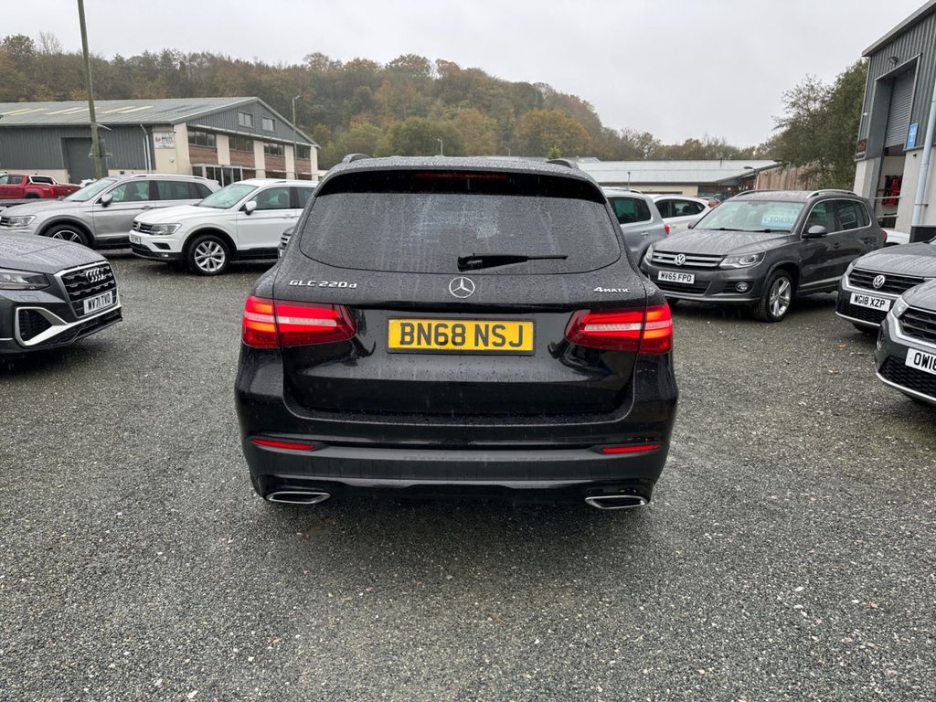 Used Mercedes-Benz GLC 2018 for sale - 76406617: Photo 4