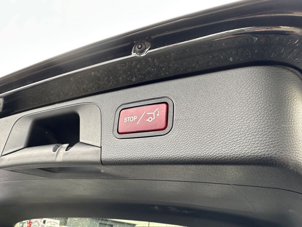 Used Mercedes-Benz GLC 2018 for sale - 76406617: Photo 41