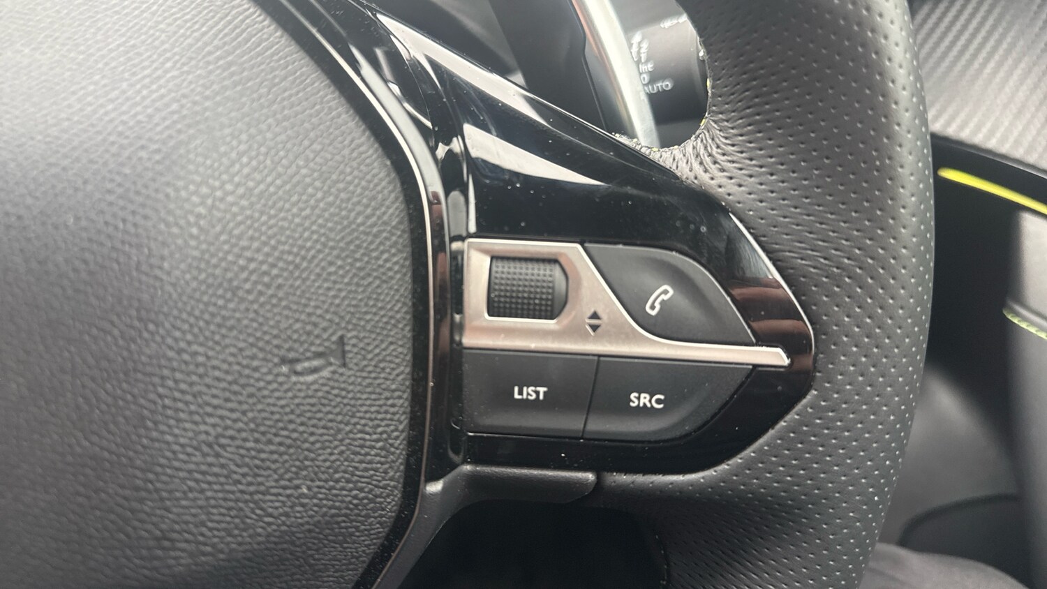 Used Peugeot 2008 2024 for sale - 76290456: Photo 28