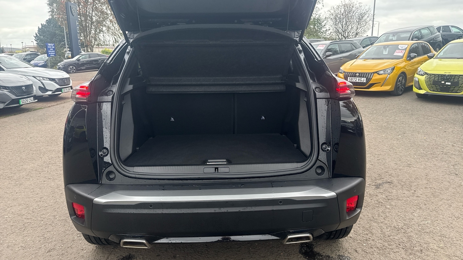 Used Peugeot 2008 2024 for sale - 76290456: Photo 4