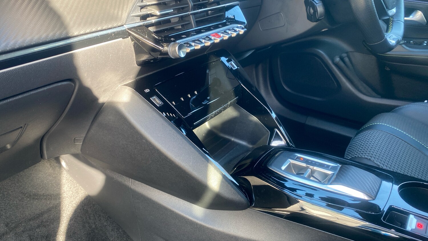 Used Peugeot 2008 2023 for sale - 77945944: Photo 13