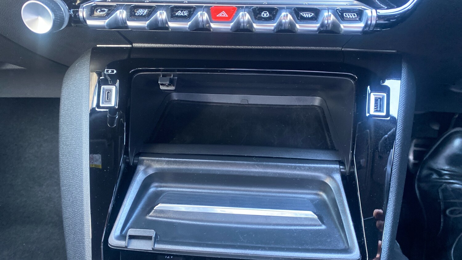 Used Peugeot 2008 2023 for sale - 77945944: Photo 30