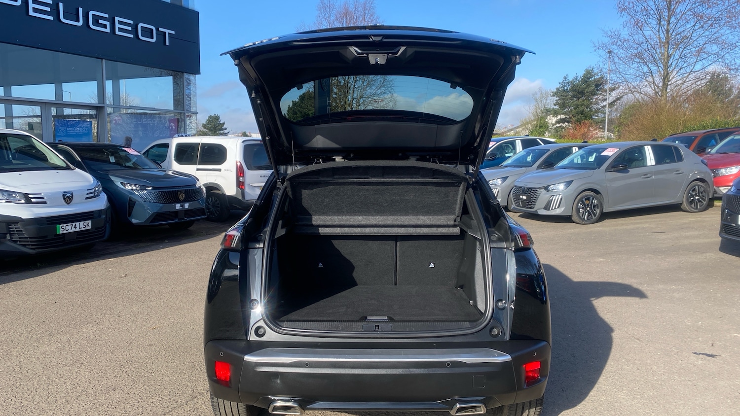 Used Peugeot 2008 2023 for sale - 77945944: Photo 4