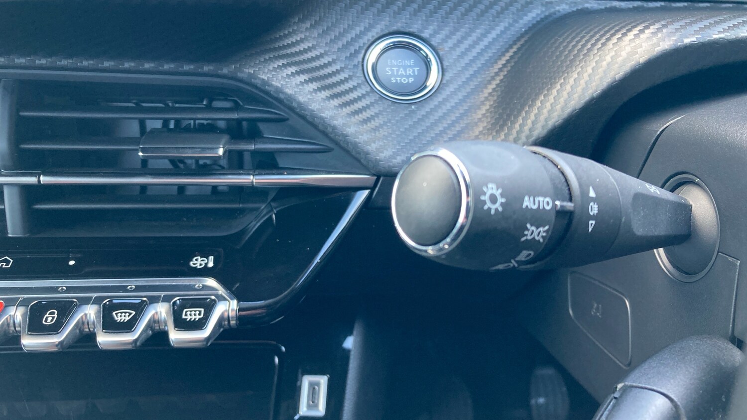 Used Peugeot 2008 2024 for sale - 78064352: Photo 24