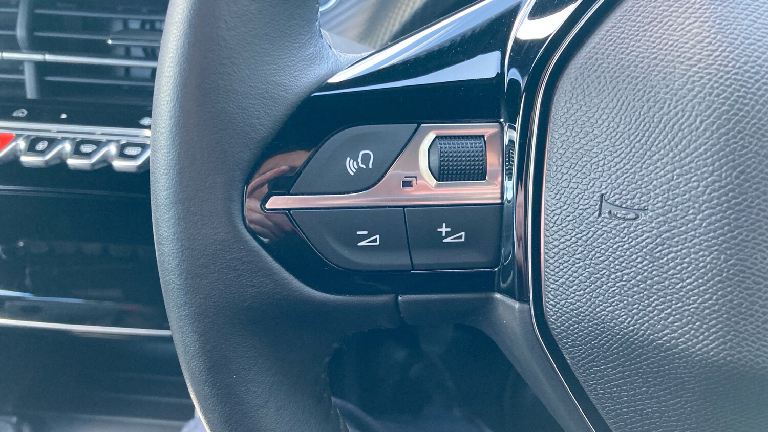 Used Peugeot 2008 2024 for sale - 78064352: Photo 26