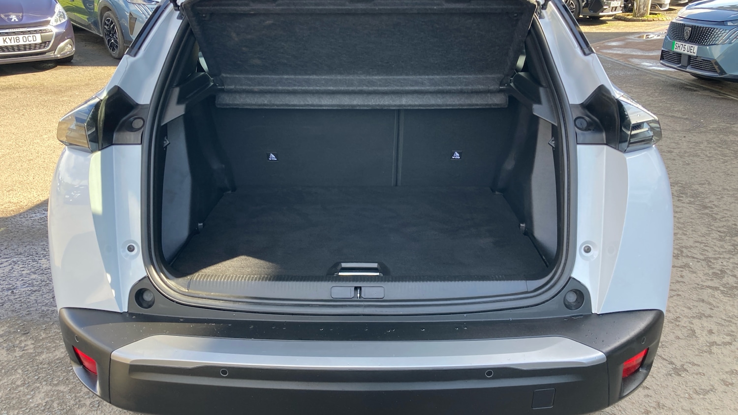 Used Peugeot 2008 2024 for sale - 78064352: Photo 4