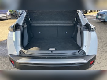 Used Peugeot 2008 2024 for sale - 78064352: Photo