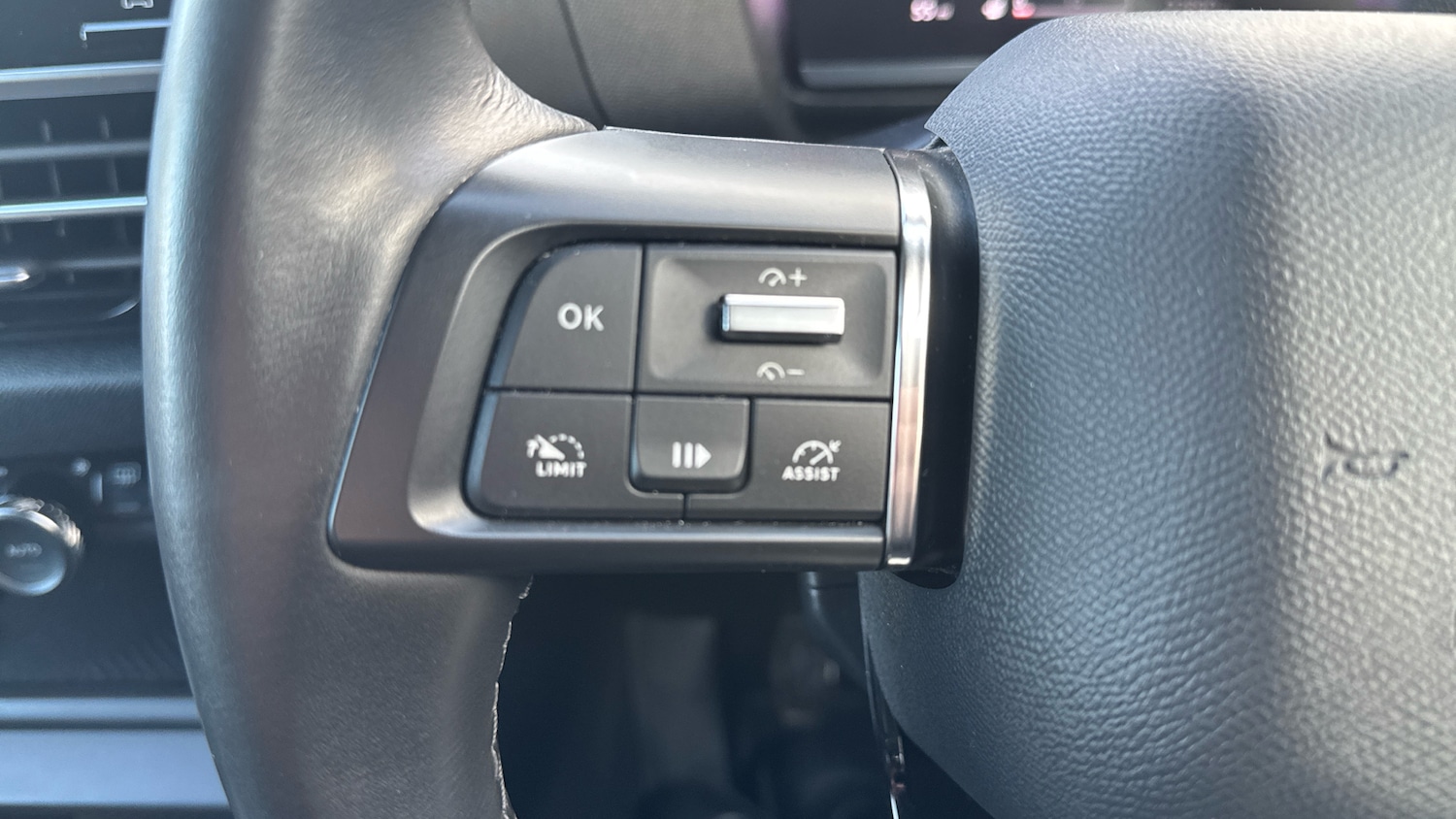 Used Citroen C4 2022 for sale - 76366837: Photo 29