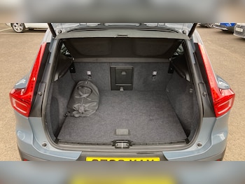 Used Volvo XC40 2023 for sale - 79524192: Photo
