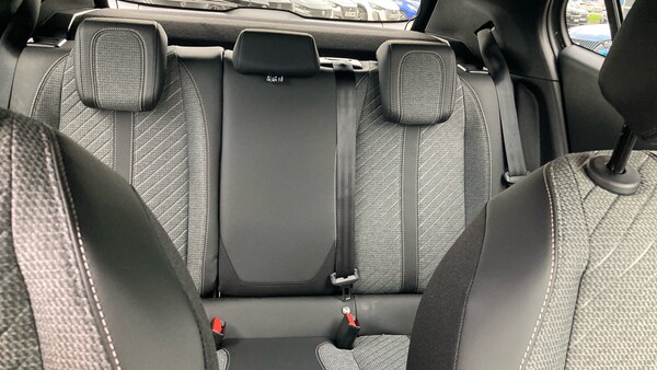 Used Peugeot 2008 2025 for sale - 76222109: Photo 15