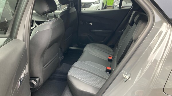 Used Peugeot 2008 2025 for sale - 76222109: Photo 16