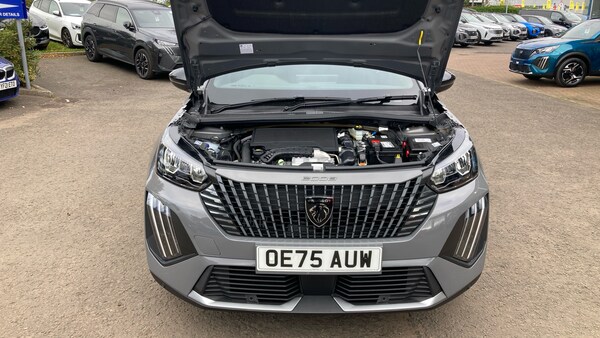 Used Peugeot 2008 2025 for sale - 76222109: Photo 8