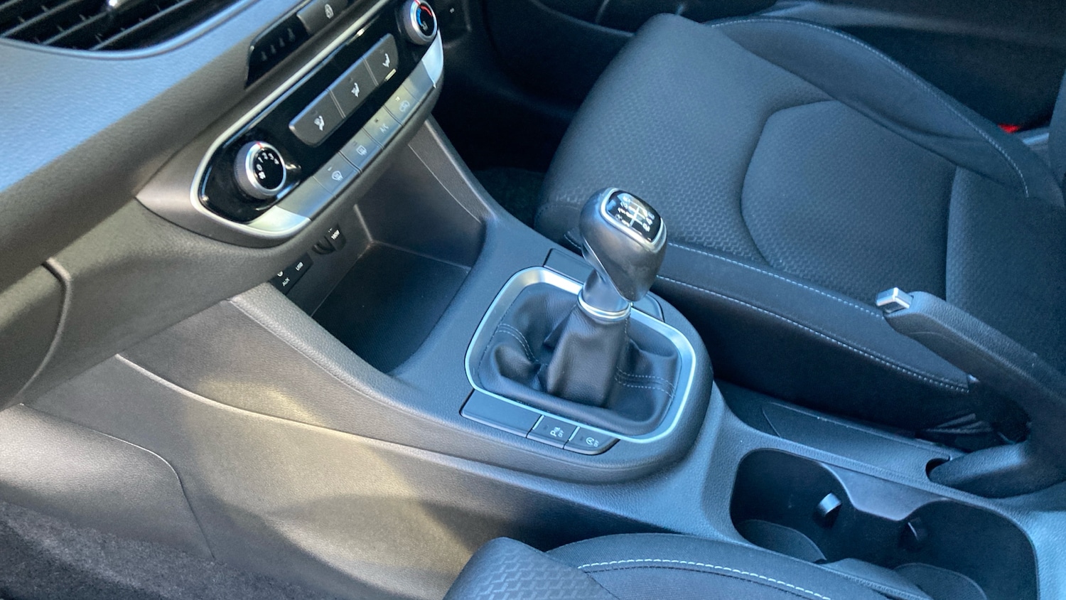 Used Hyundai i30 2017 for sale - 76352934: Photo 13