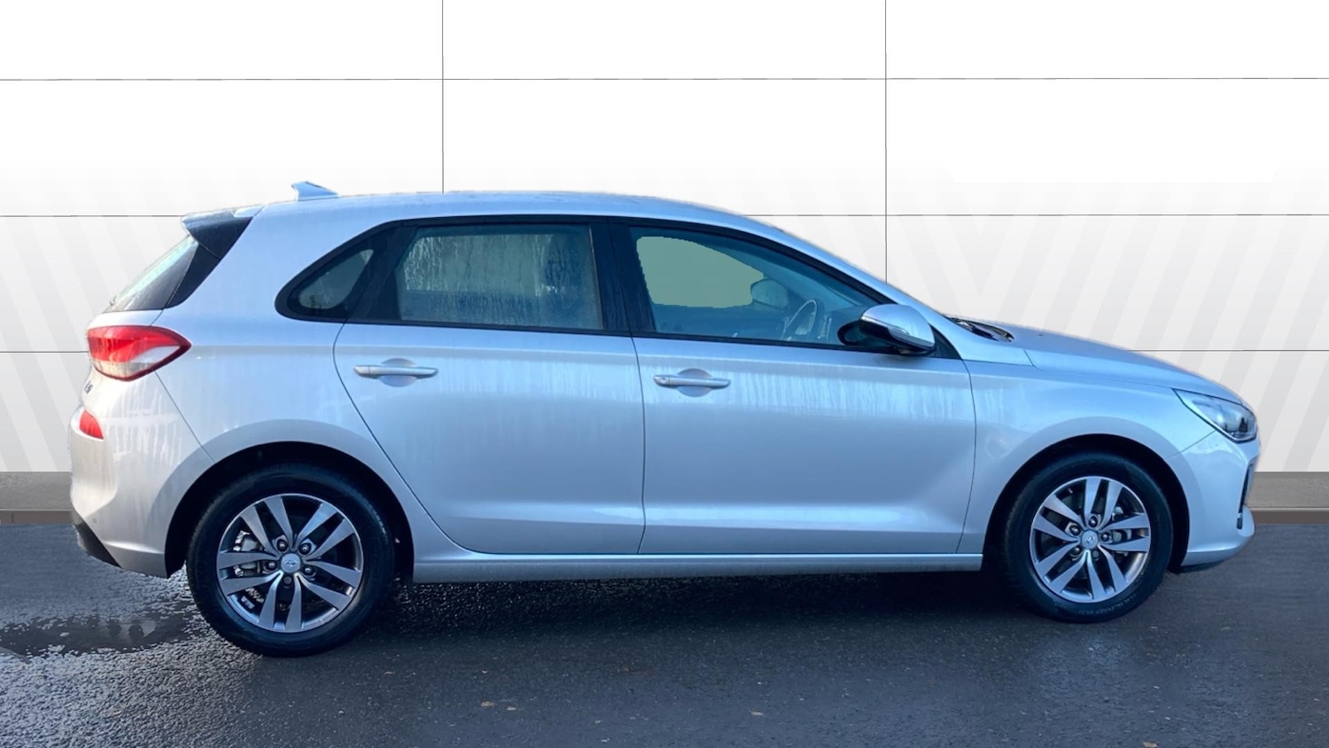 Used Hyundai i30 2017 for sale - 76352934: Photo 5