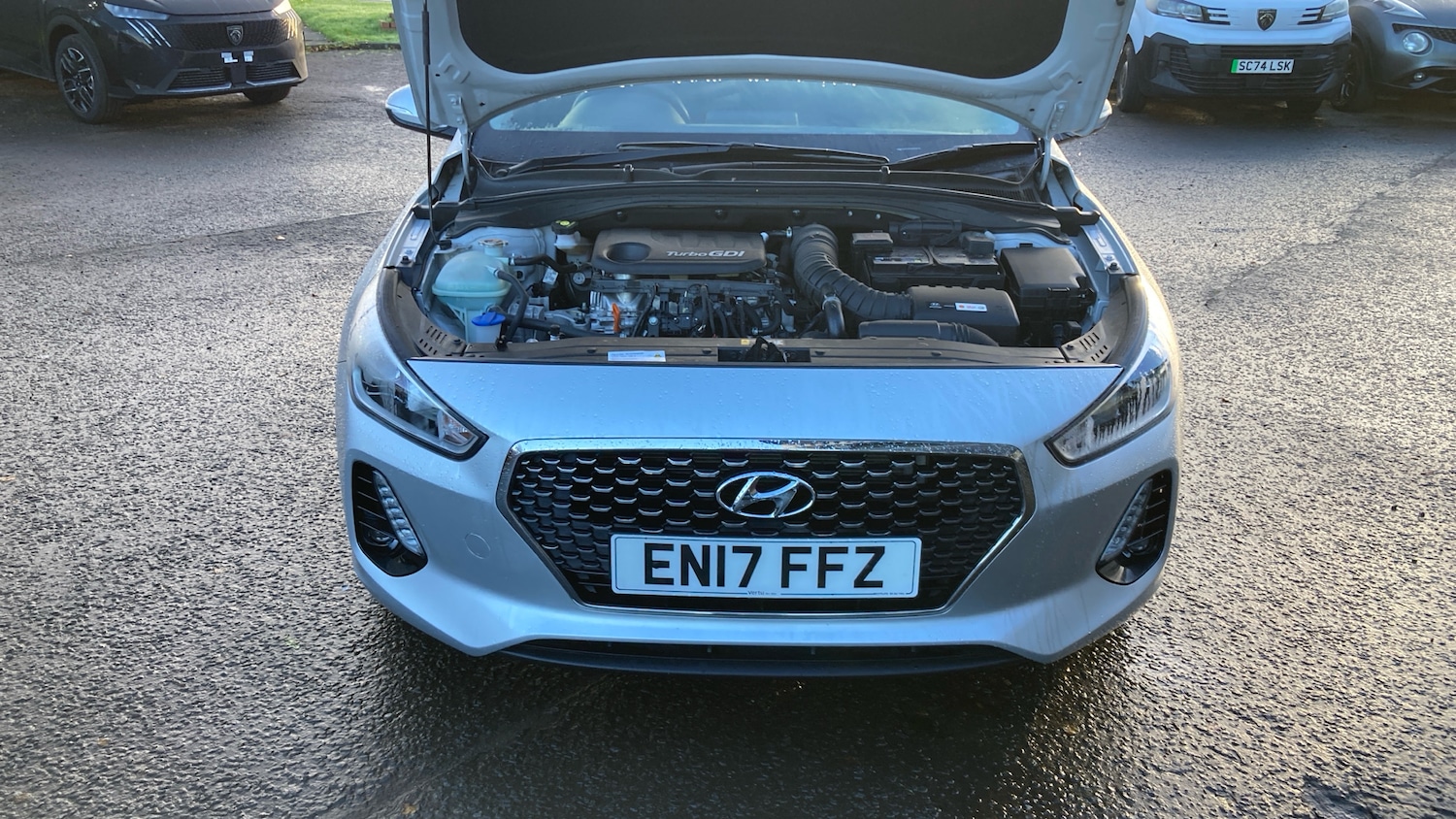 Used Hyundai i30 2017 for sale - 76352934: Photo 8