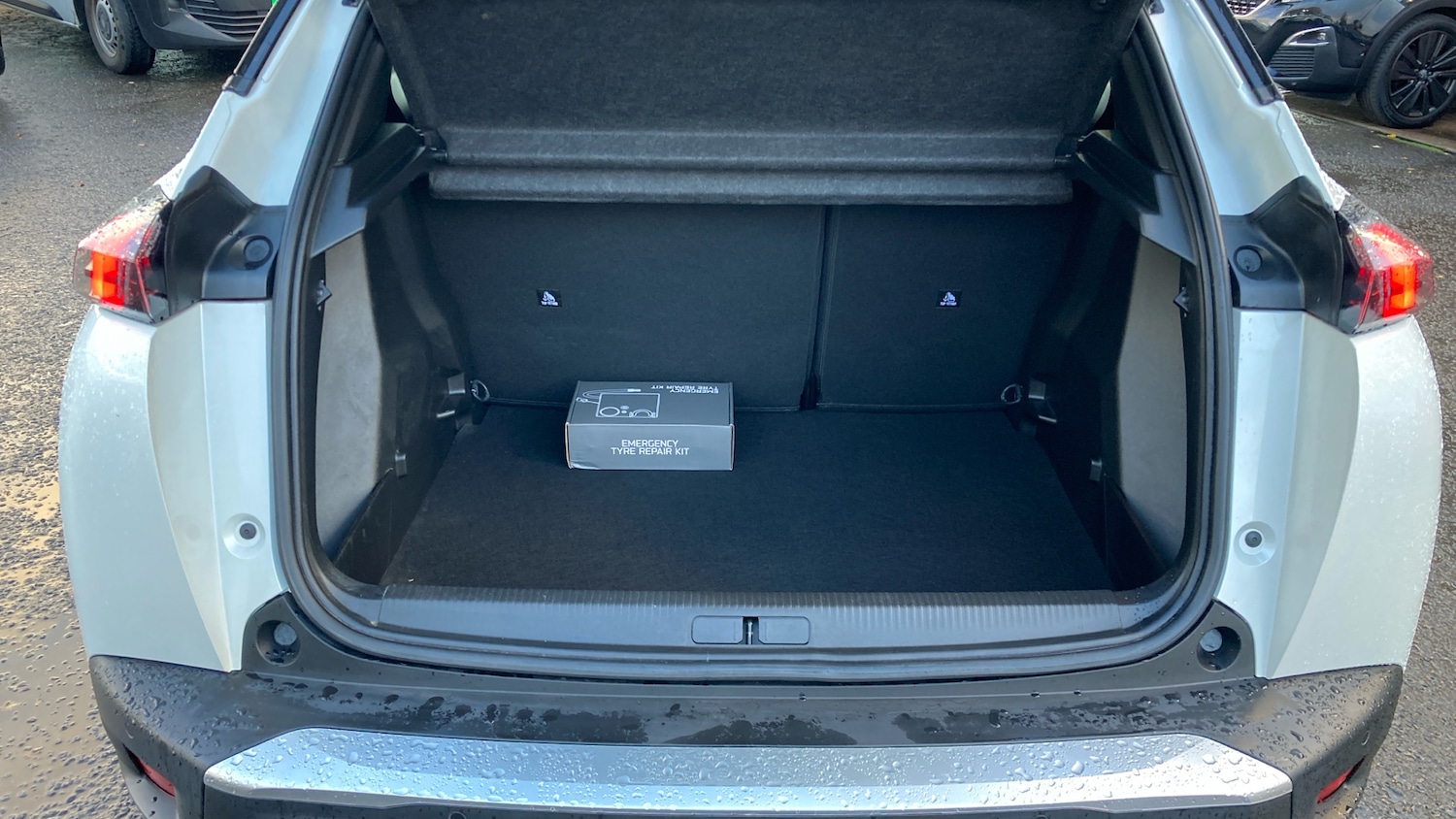 Used Peugeot 2008 2022 for sale - 76343863: Photo 4