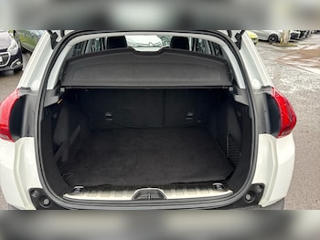 Used Peugeot 2008 2017 for sale - 78028509: Photo