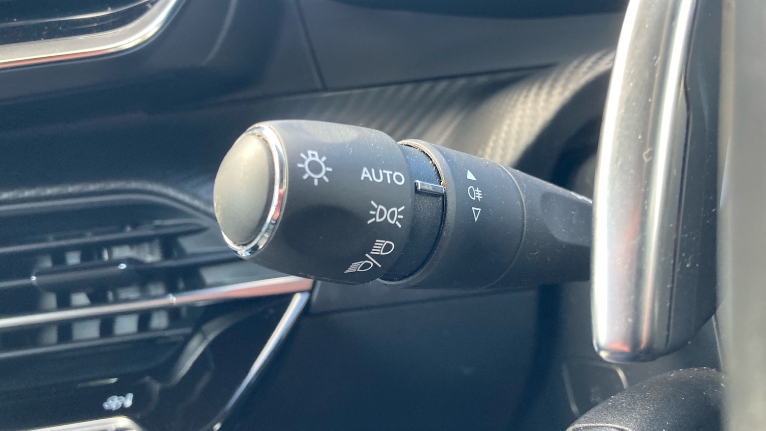 Used Peugeot 2008 2024 for sale - 76396817: Photo 28