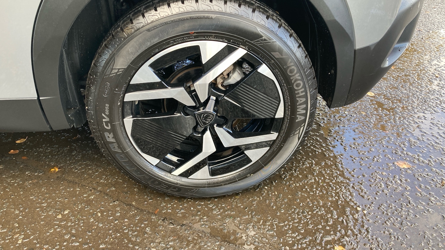 Used Peugeot 2008 2024 for sale - 76396817: Photo 35