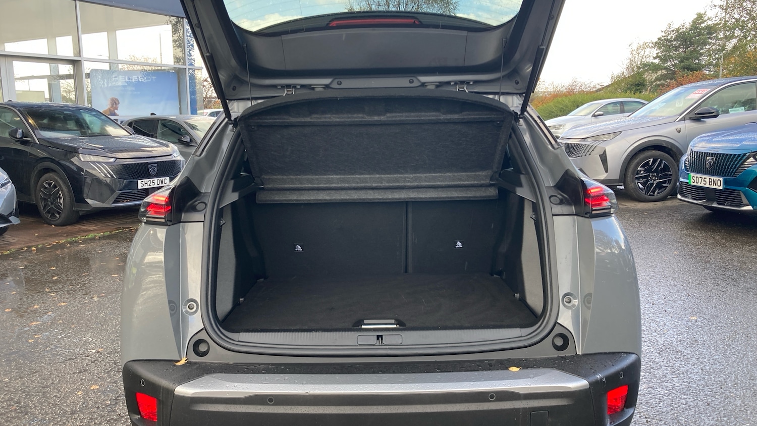 Used Peugeot 2008 2024 for sale - 76396817: Photo 4