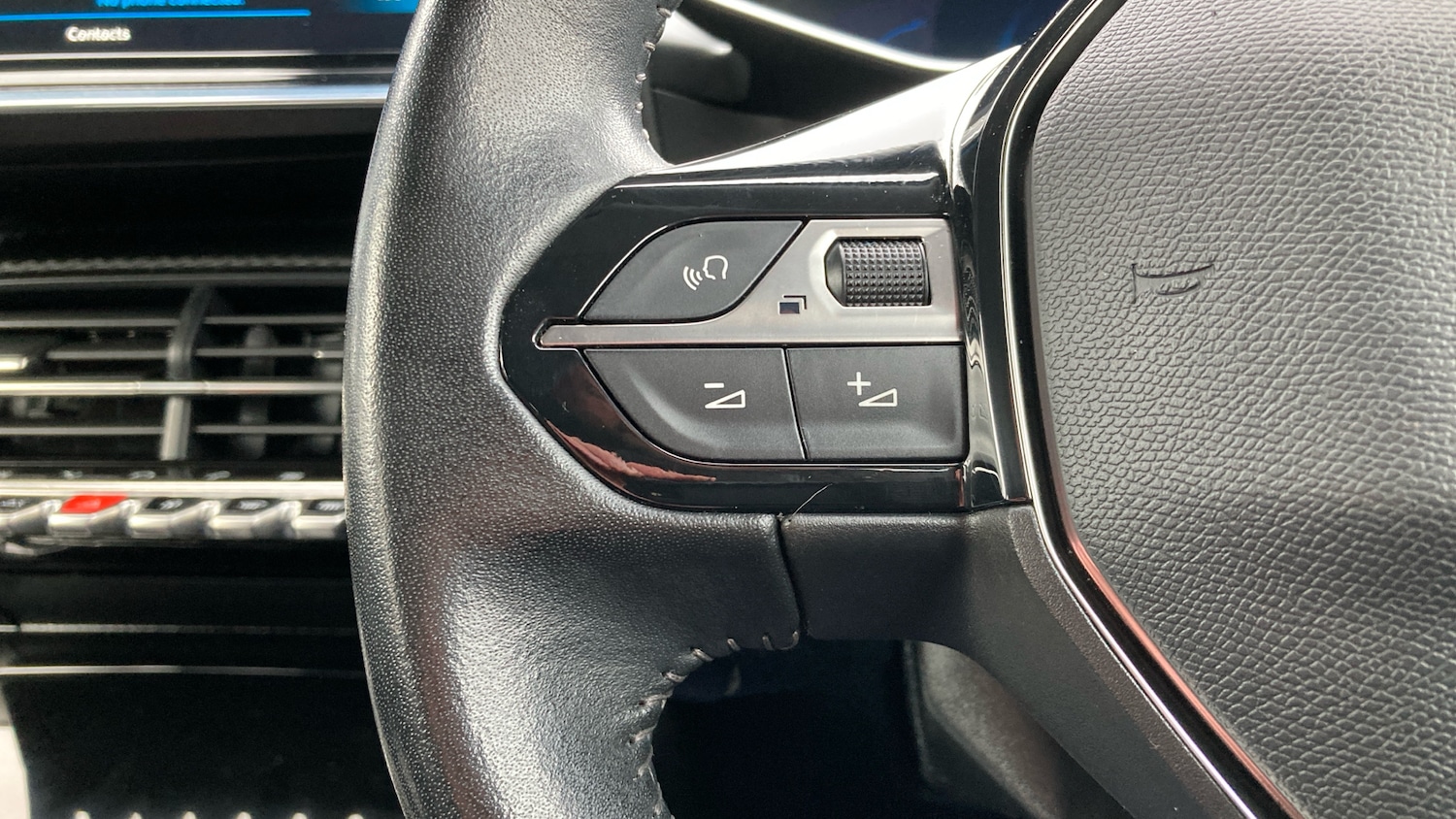 Used Peugeot 2008 2020 for sale - 77545670: Photo 24