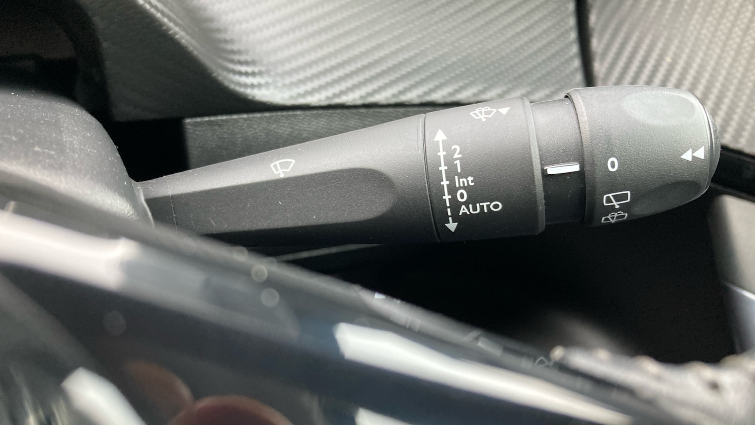 Used Peugeot 2008 2020 for sale - 77545670: Photo 28