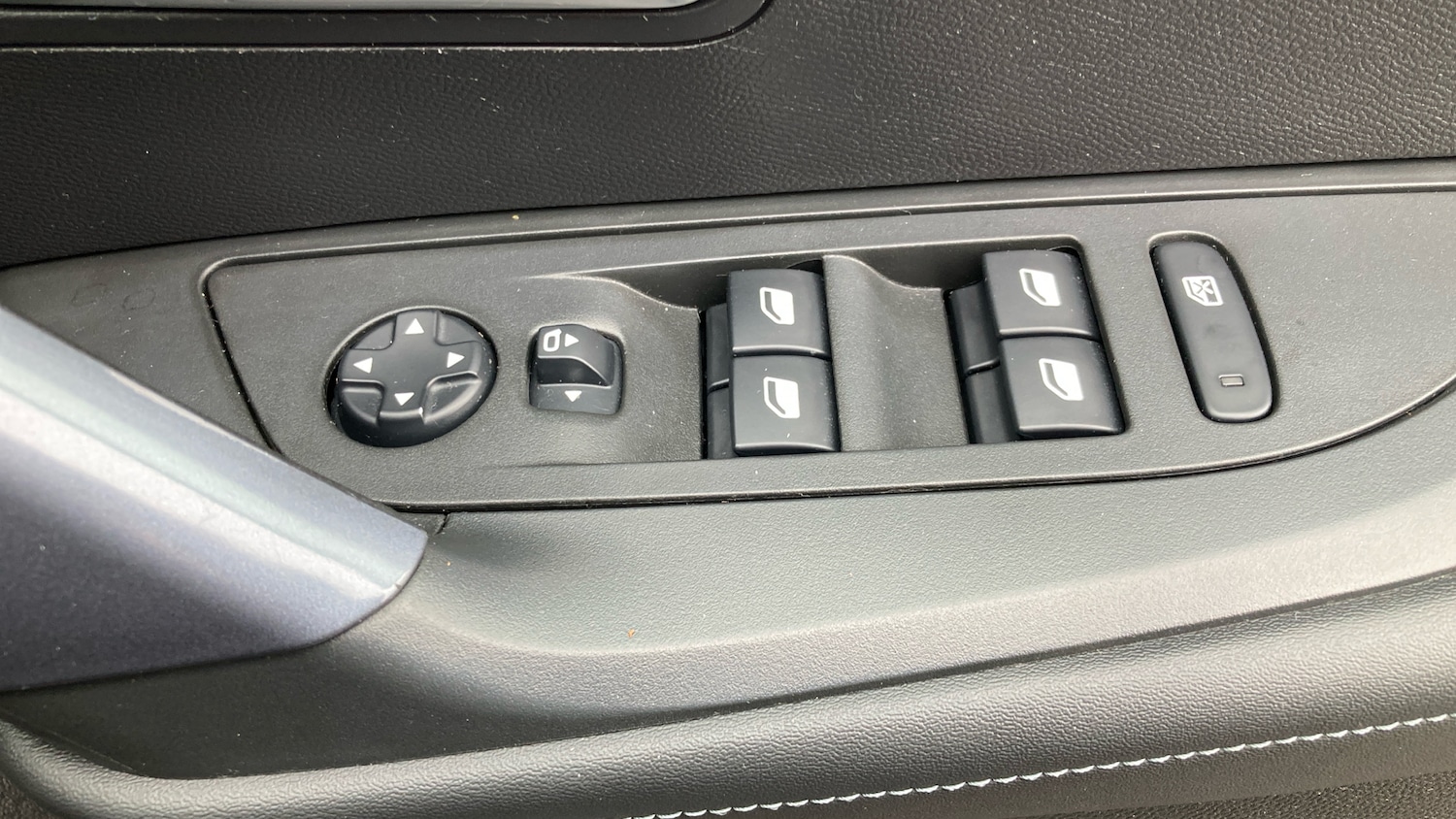 Used Peugeot 2008 2020 for sale - 77545670: Photo 29