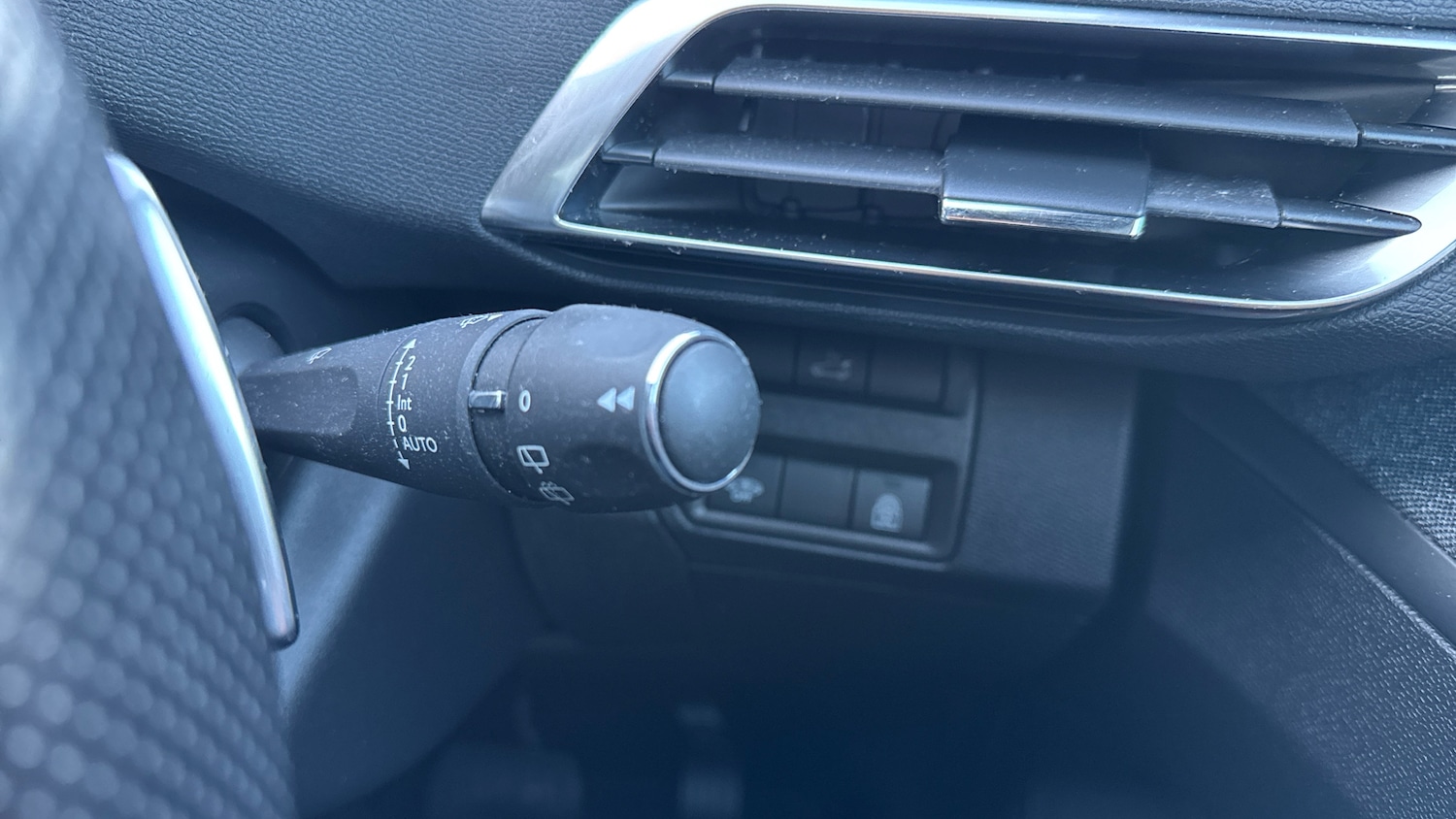 Used Peugeot 5008 2020 for sale - 77036659: Photo 27