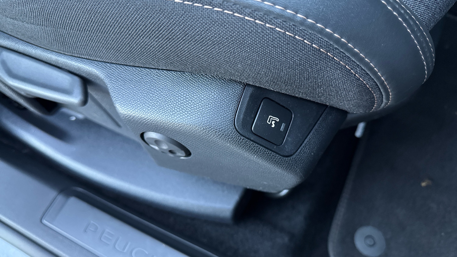 Used Peugeot 5008 2020 for sale - 77036659: Photo 40