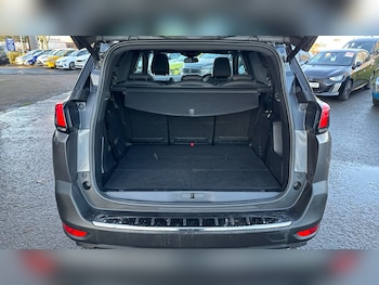 Used Peugeot 5008 2020 for sale - 77036659: Photo