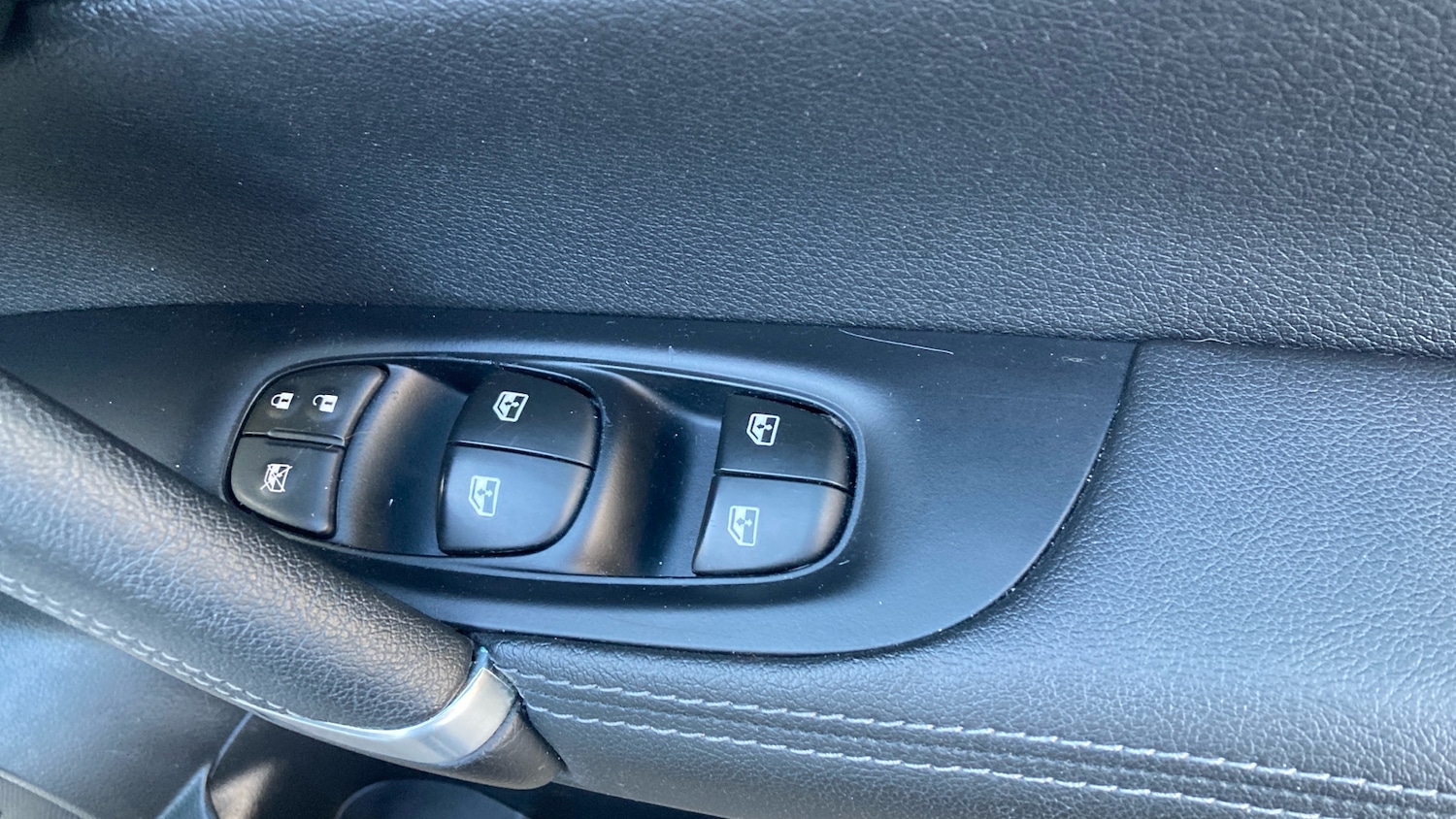 Used Nissan Qashqai 2018 for sale - 76486019: Photo 32