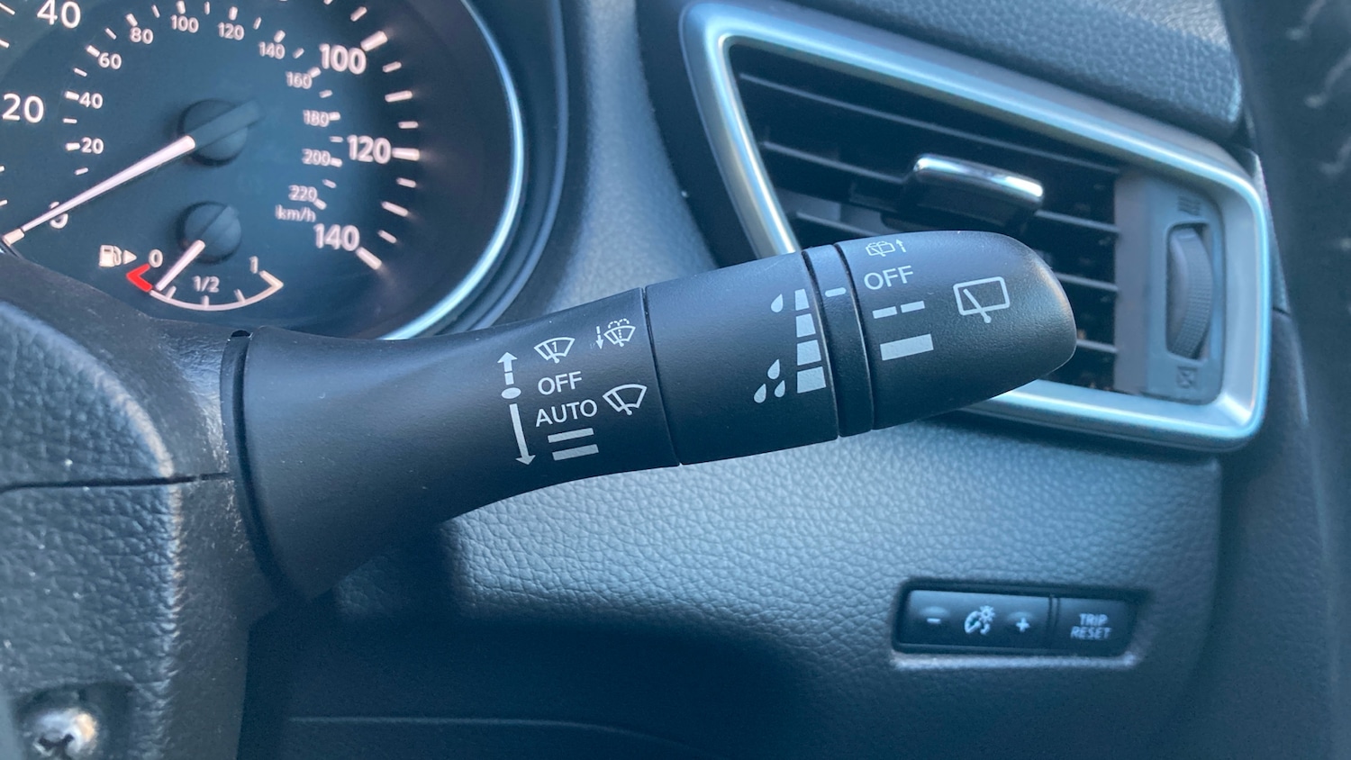 Used Nissan Qashqai 2018 for sale - 76486019: Photo 41