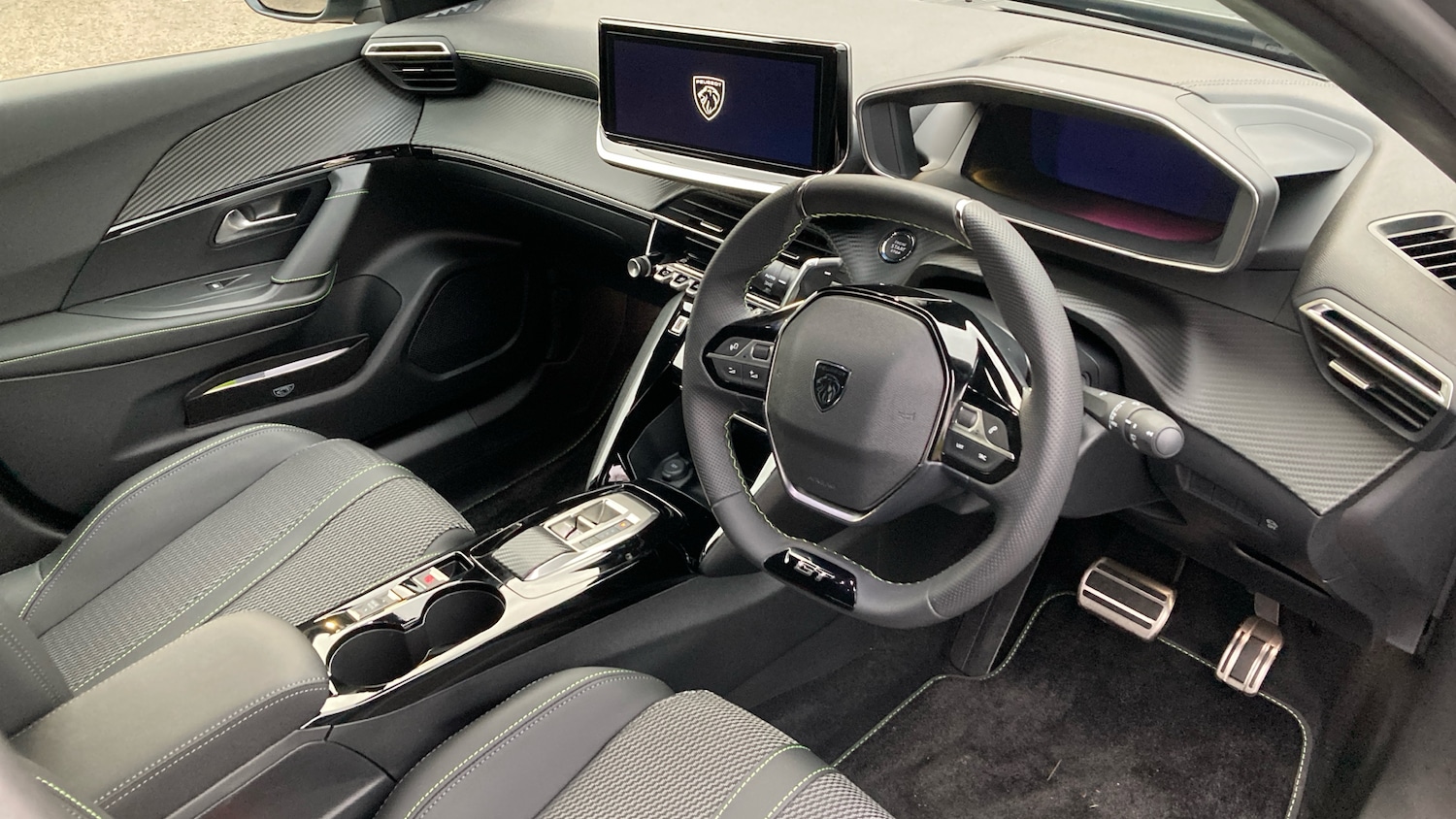 Used Peugeot 2008 2025 for sale - 76684004: Photo 11