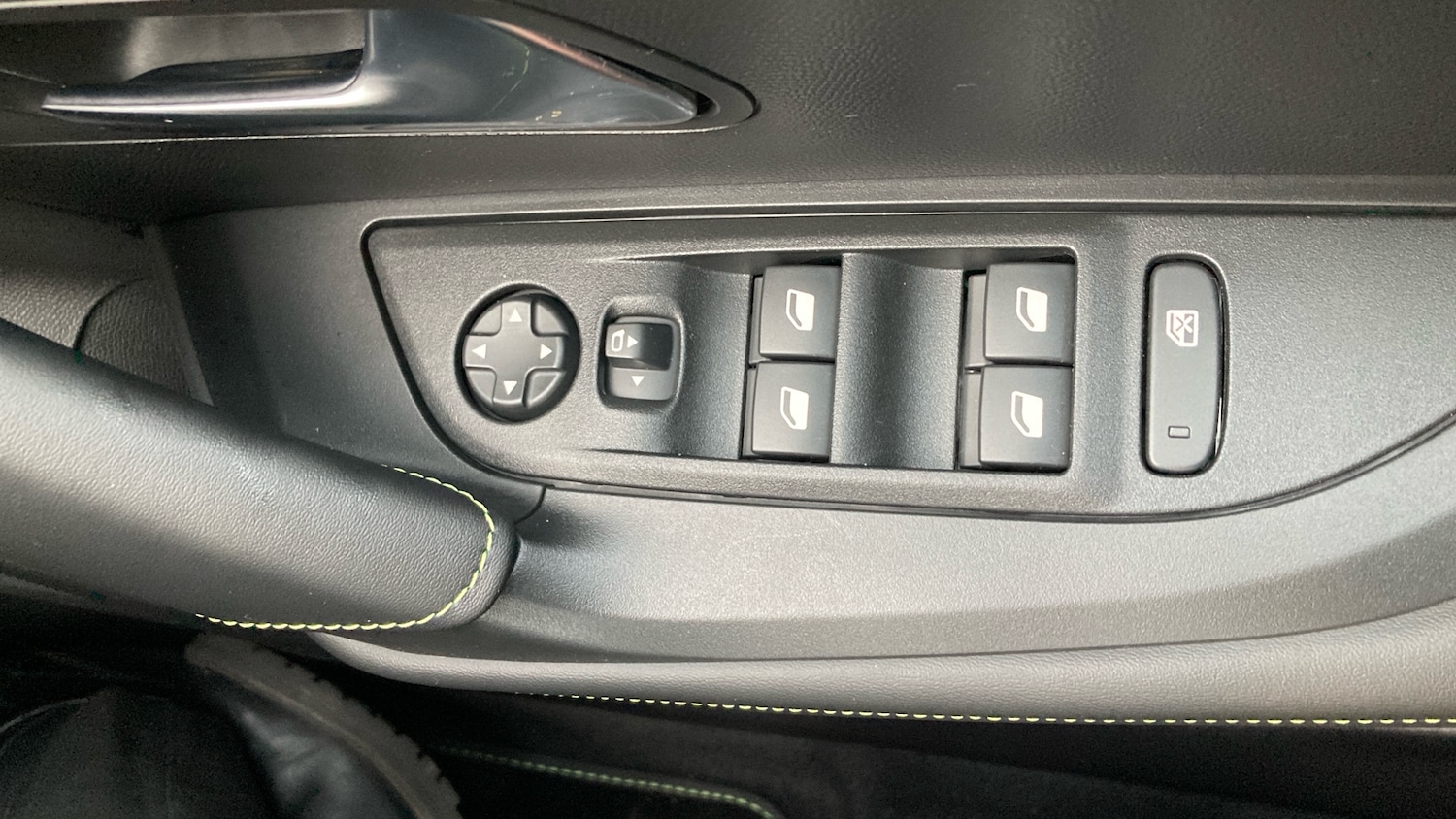 Used Peugeot 2008 2025 for sale - 76684004: Photo 21