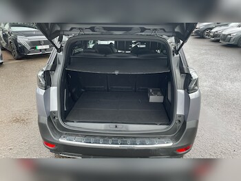 Used Peugeot 5008 2023 for sale - 78225432: Photo