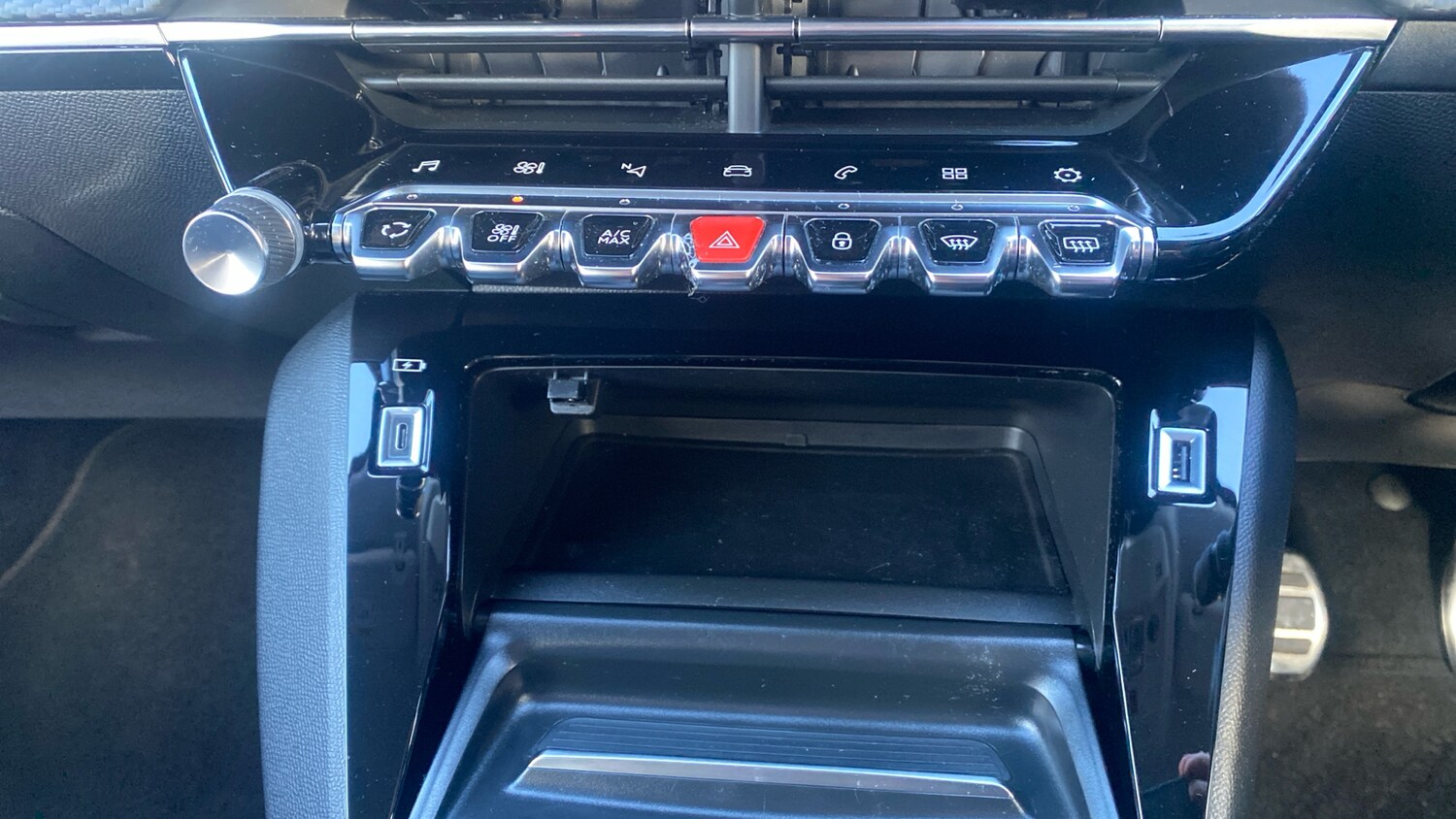 Used Peugeot 208 2022 for sale - 77380610: Photo 27