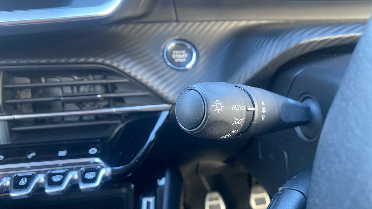 Used Peugeot 208 2022 for sale - 77380610: Photo 33