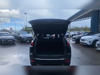 Used Peugeot 5008 2023 for sale - 78222744: Photo