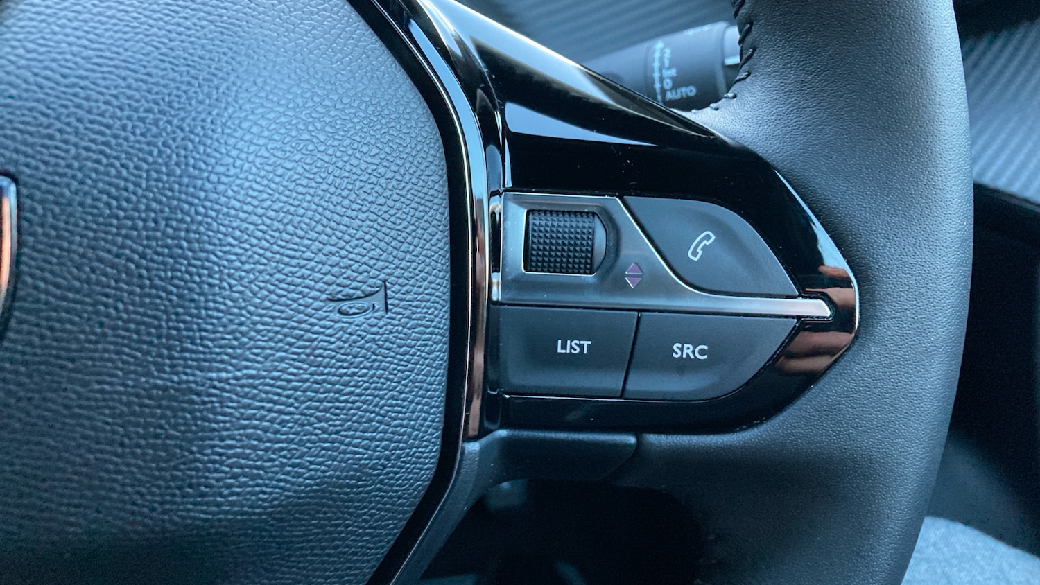 Used Peugeot 2008 2025 for sale - 76807427: Photo 23