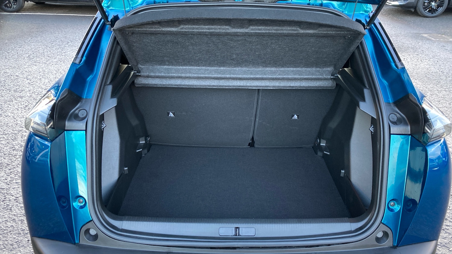 Used Peugeot 2008 2025 for sale - 76807427: Photo 4