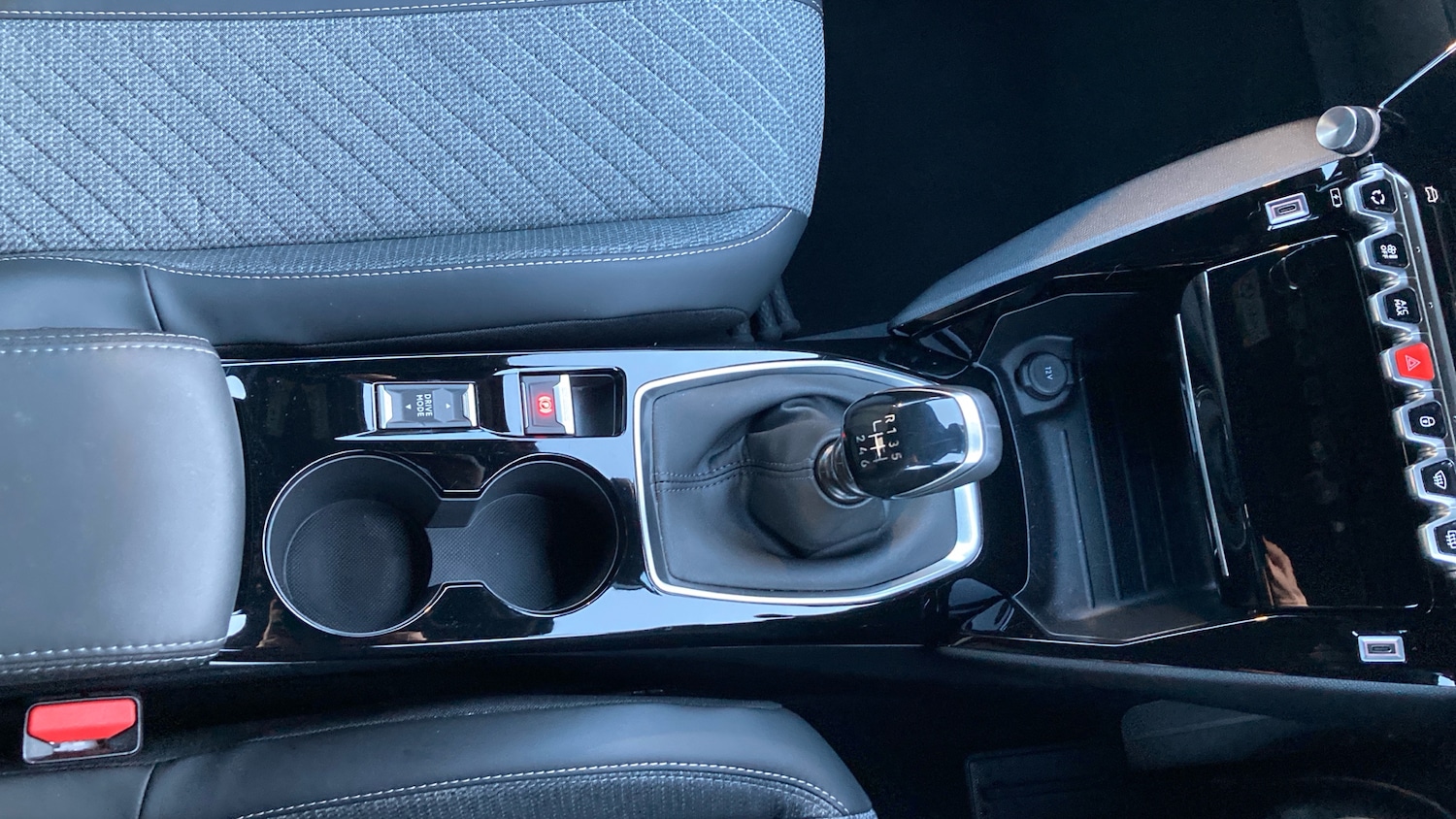 Used Peugeot 2008 2025 for sale - 76807427: Photo 40