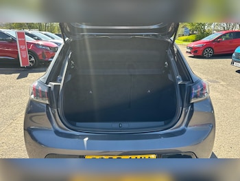 Used Peugeot 208 2023 for sale - 78329269: Photo