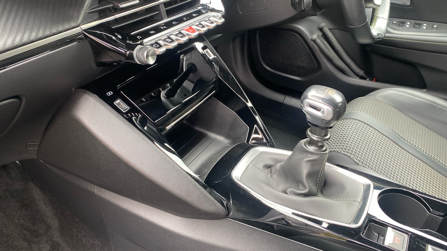 Used Peugeot 2008 2022 for sale - 76299716: Photo 13